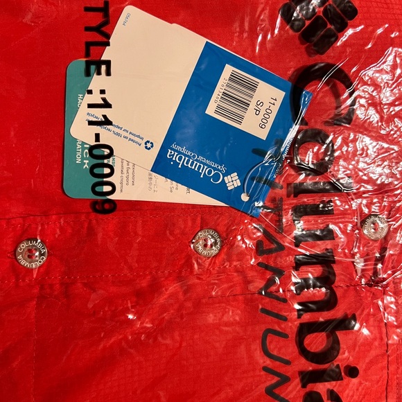 Kids Columbia PFG button down red color various sizes available - Picture 5 of 5